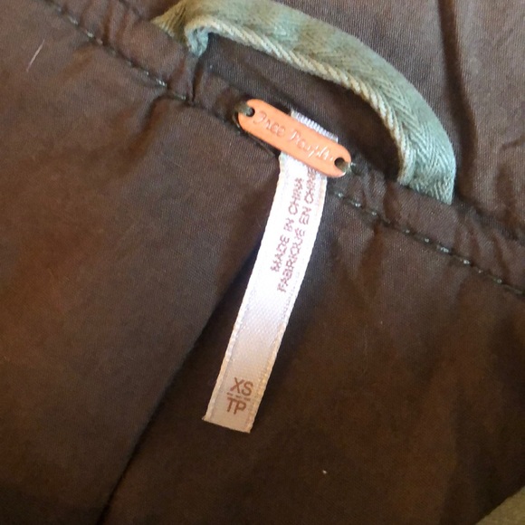 ✨FREE PEOPLE ✨Embroidered twill parka / NWOT - Picture 8 of 8